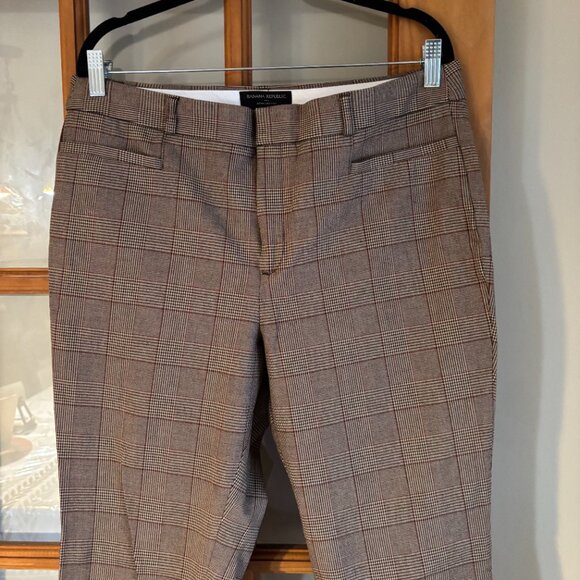 Banana Republic Women Sloan Curvy Fit SZ: 14 Brown/Camel plaid - Picture 2 of 13